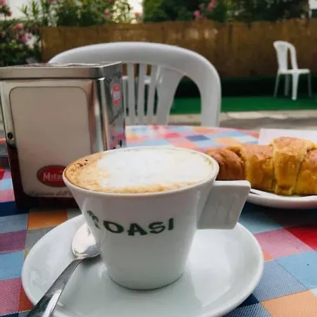 Oasi Sul Mare Marina Bed and Breakfast 3*